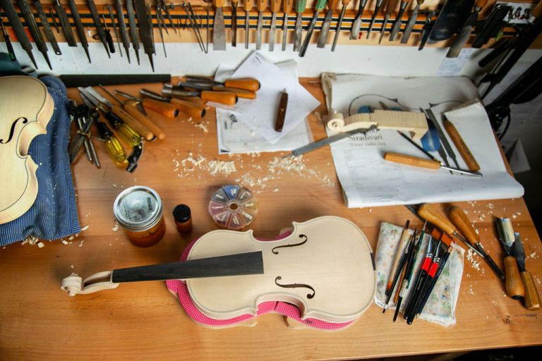 Custom Varnish Northern Sun Violin » Clement & Wallace Violins